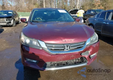 2015 Honda Accord Sport z USA, uszkodzony, nr VIN 1HGCR2F57FA004150